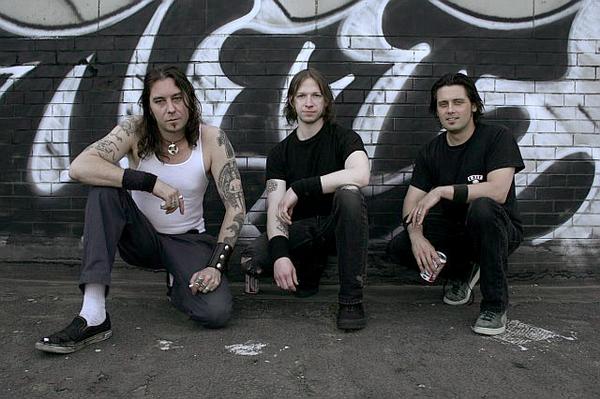 highonfire_snakes_3